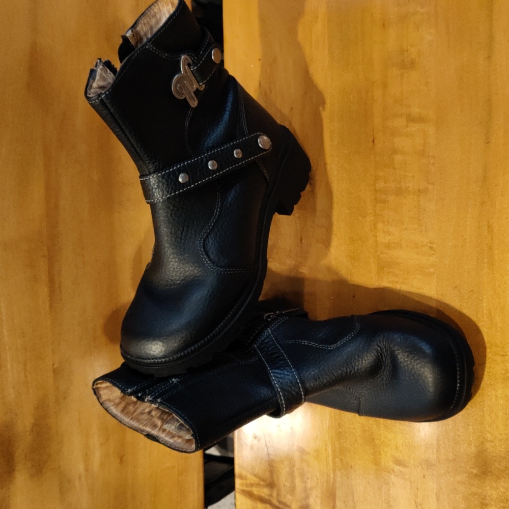 Milwaukee Motorcycle co. Delusion ladies black boots size 7.5